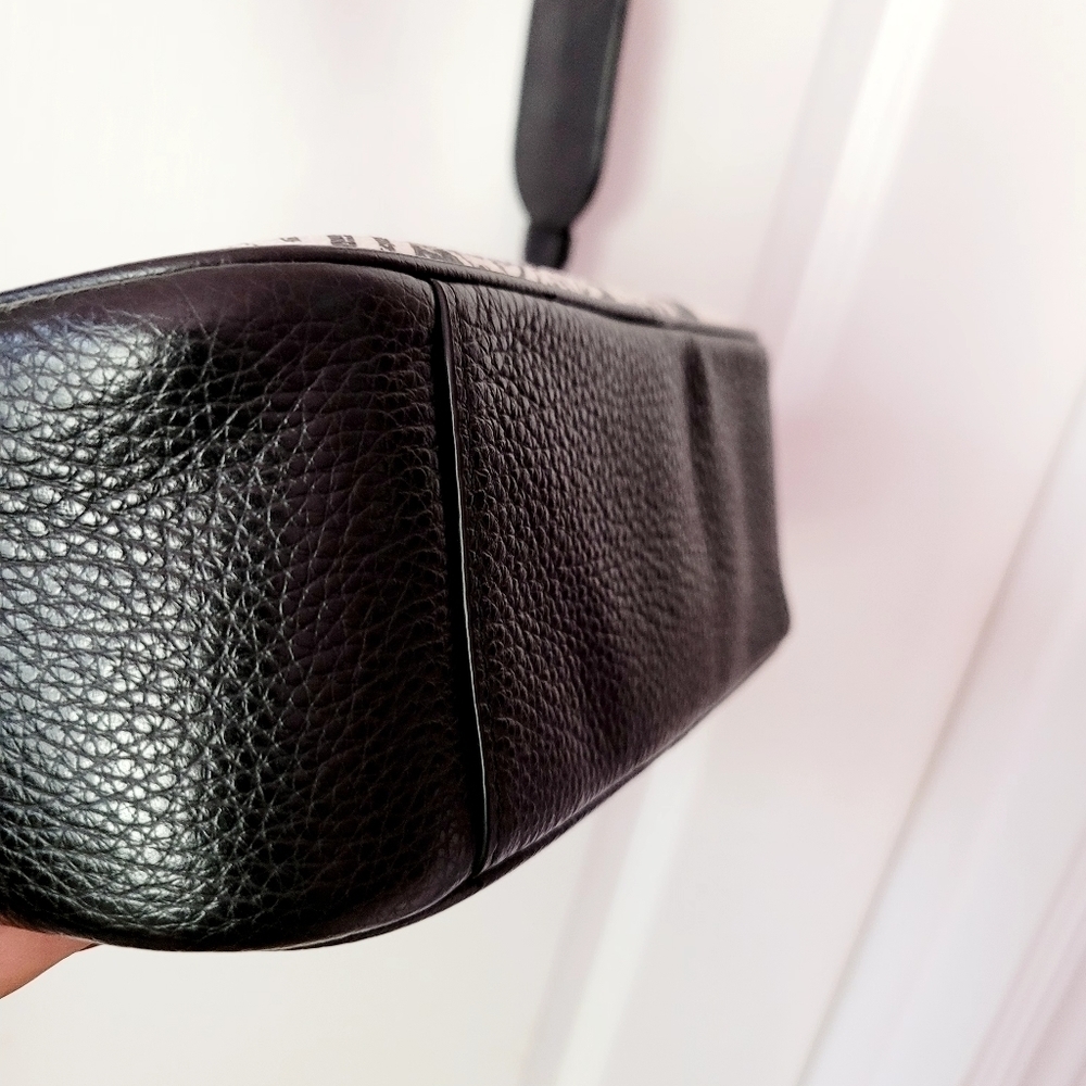 Marvel x Coach Crossbody - Picture 3 of 16